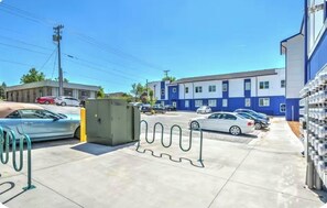 Nicht klassifiziertes Bild, 4 von 16, Schaltfläche