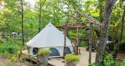 Rustic Tent with shared Full Bath