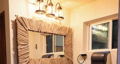 Camping in comfort in the woods of North Texas