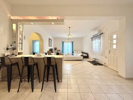 Family House, 2 Bedrooms, Kitchen, City View | Living area | Flat-screen TV