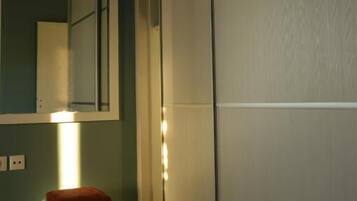 Deluxe Apartment, Kitchen, Sea View | Interior