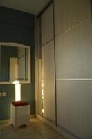 Deluxe Apartment, Kitchen, Sea View | Interior