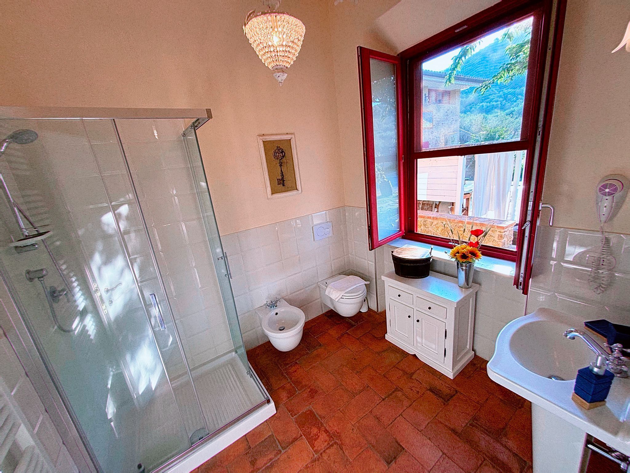 Chambre Romantique, vue jardin | Salle de bain