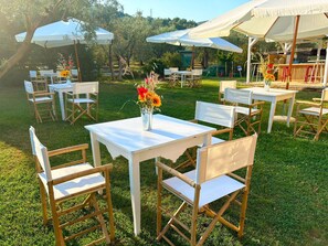 Outdoor dining - NonnaNara (Grosseto)