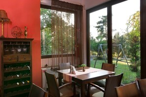 Dining - No4-Kalliroi Ground floor apartment (Mikros Prinos)