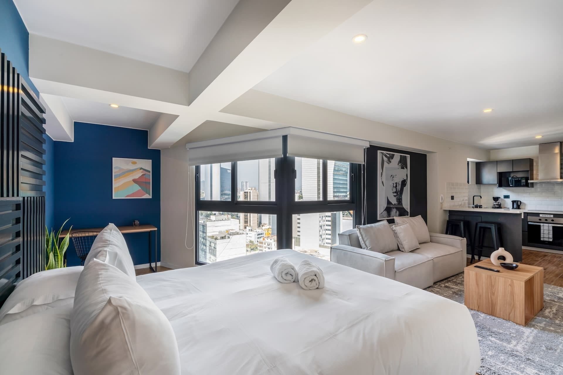 Desk, iron/ironing board, WiFi, bed sheets