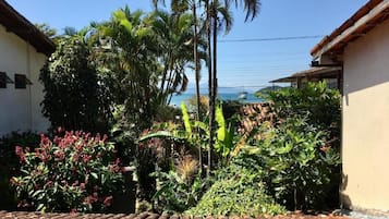 Suite, Garden View | Property grounds