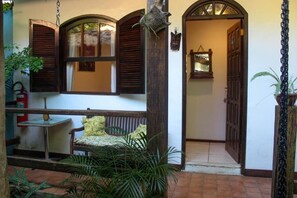 Habitació doble Comfort, vistes al jardí | Terrassa o pati