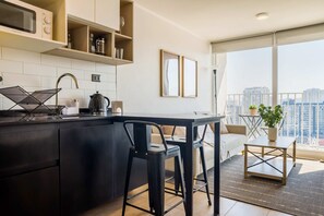 Interior - Modern Apartment in Nunoa Terrace and Pool (Ñuñoa)