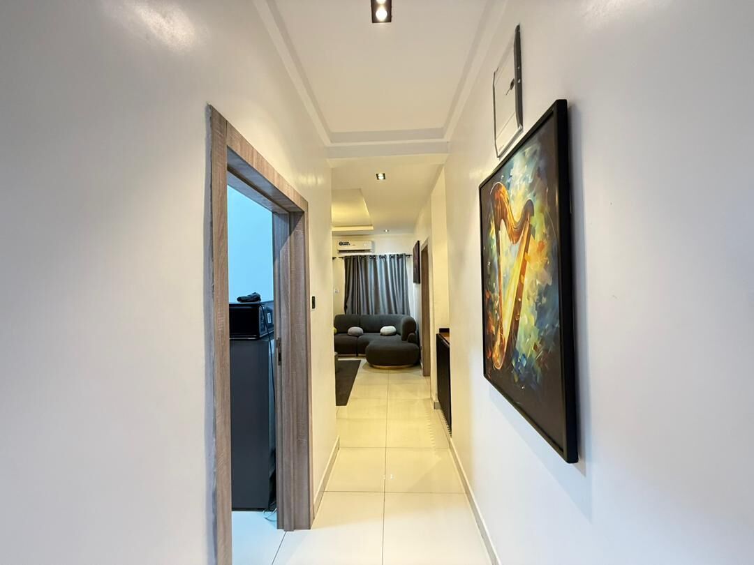 Apartament de luxe, 1 dormitori, vistes al parc | Sala d'estar | Televisor intel·ligent de 55 polzades amb canals digitals i Netflix 
