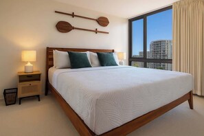 Bügeleisen/Bügelbrett, Reisekinderbett, WLAN, Bettwäsche