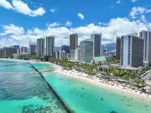 Beach nearby - MOANA Suite • 31F Panoramic Ocean View • FREE Park (Honolulu)