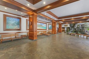 Interior - Stunning Diamond Head & Ocean Views, Park Free (Honolulu)