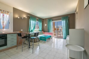 Interior - Callao Penthouse for Holidays with Balcony and Wi-Fi (Callao Salvaje)