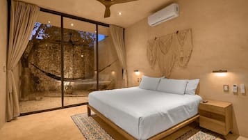 Superior Suite, Patio, Garden View