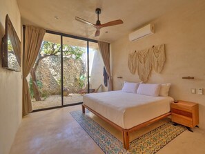 Superior Suite, Patio, Garden View