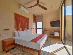 Superior Suite, Patio, Garden View