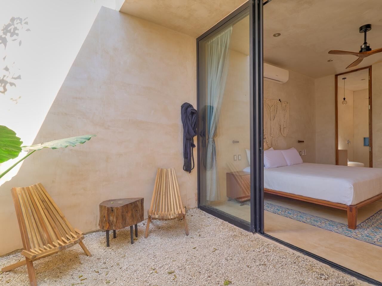 Superior Suite, Patio, Garden View