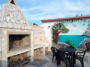 Outdoor dining - Vrbo Property (Vignacastrisi)