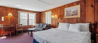 The Littleton Motel - King Suite