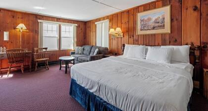 Littleton Motel - King Suite