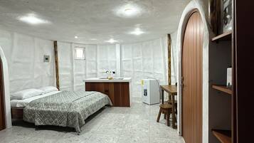 Luxury Cabin, Mountain View | Desk, laptop workspace, free WiFi