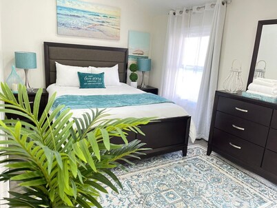 Waterfront Beach House 30 Min from New York City