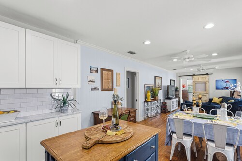 The Conductor’s Cottage Historic Charm in the Heart of High Springs
