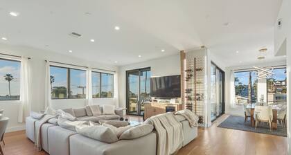 Spacious 4-bedroom modern house in beautiful Hermosa Beach!