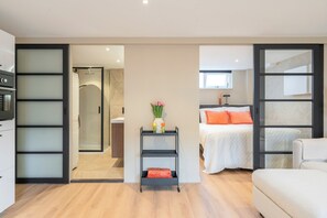 1 bedroom, desk, free WiFi, bed sheets - Casa Florita - Cozy apartment in Noordwijkerhout. (Noordwijkerhout)
