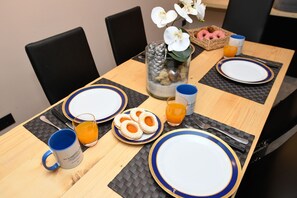 Dining - MGH Luxury- Romantic SPA & Relax (Soiano)