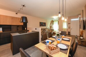 Dining - MGH Luxury- Romantic SPA & Relax (Soiano)