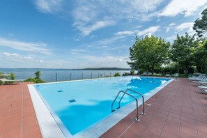 Pool - MGH- Lake Serenity Apartment (Padenghe sul Garda)