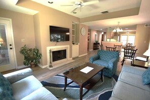 TV, fireplace - Shipyard Escape, Beach Access, Pool, Golf & Lagoon Views (Hilton Head Island)