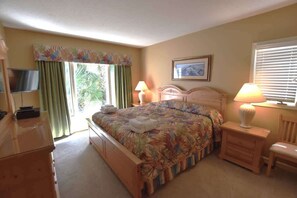2 bedrooms, iron/ironing board, WiFi, bed sheets - Hilton Head Retreat, Pool, Golf, Beach Access (Hilton Head Island)