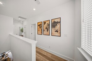 Interior - Modern 3BR Townhome on Hole 2 (Point Venture)