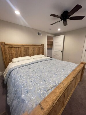3 Schlafzimmer, Bügeleisen/Bügelbrett, WLAN, Bettwäsche