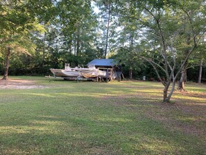 Property grounds - Love Shack on 12 acre horse farm (McClellanville)