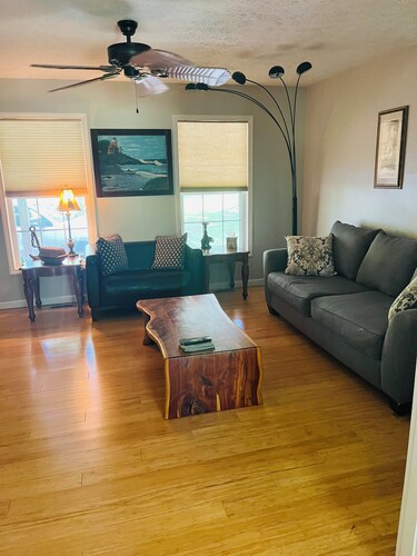 Love Shack on 12 acre horse farm