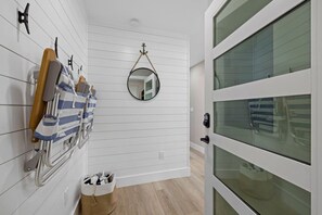 Bathroom - Waterfront Condo Walkable to Everything with Beach Access (Englewood)