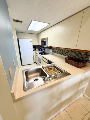 Private kitchen - Bayfront Condo with Private Beach - Unit 313 (Englewood)
