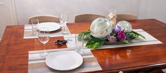 Spacious 3BR Apt | 2 Min to Sailfish Monument | Private Parking