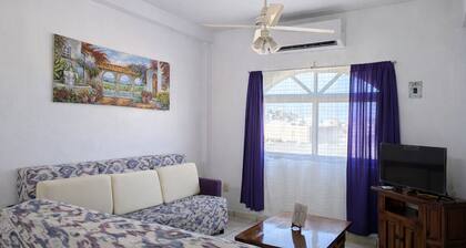 Spacious 3BR Apt | 2 Min to Sailfish Monument | Private Parking