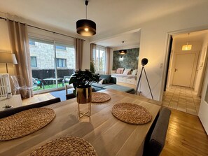 TV - Casa Marbeau - 6 pers. - Stationnement - Entre le centre-ville et la gare (Brive-la-Gaillarde)