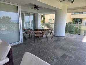 Outdoor dining - Vrbo Property (Acapulco de Juárez)
