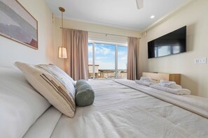 2 bedrooms, iron/ironing board, free WiFi, bed sheets - Community Pool | 0.2mi to Beach Access | Pier (Carolina Beach)