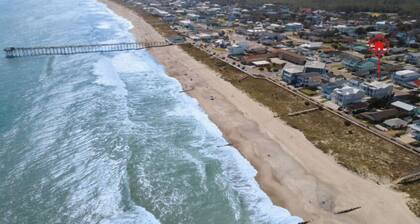 Short walk to Kure Beach, Pier, & Restaurants