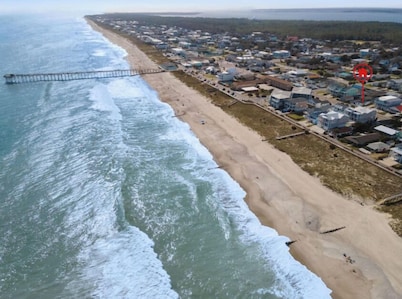 Short walk to Kure Beach, Pier, & Restaurants
