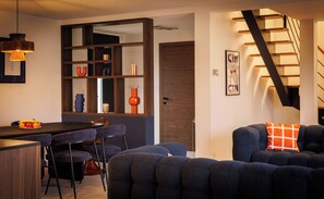 Interior - Villa Apolonia, comfort and indoor pool for 10 people (Talmont-Saint-Hilaire)