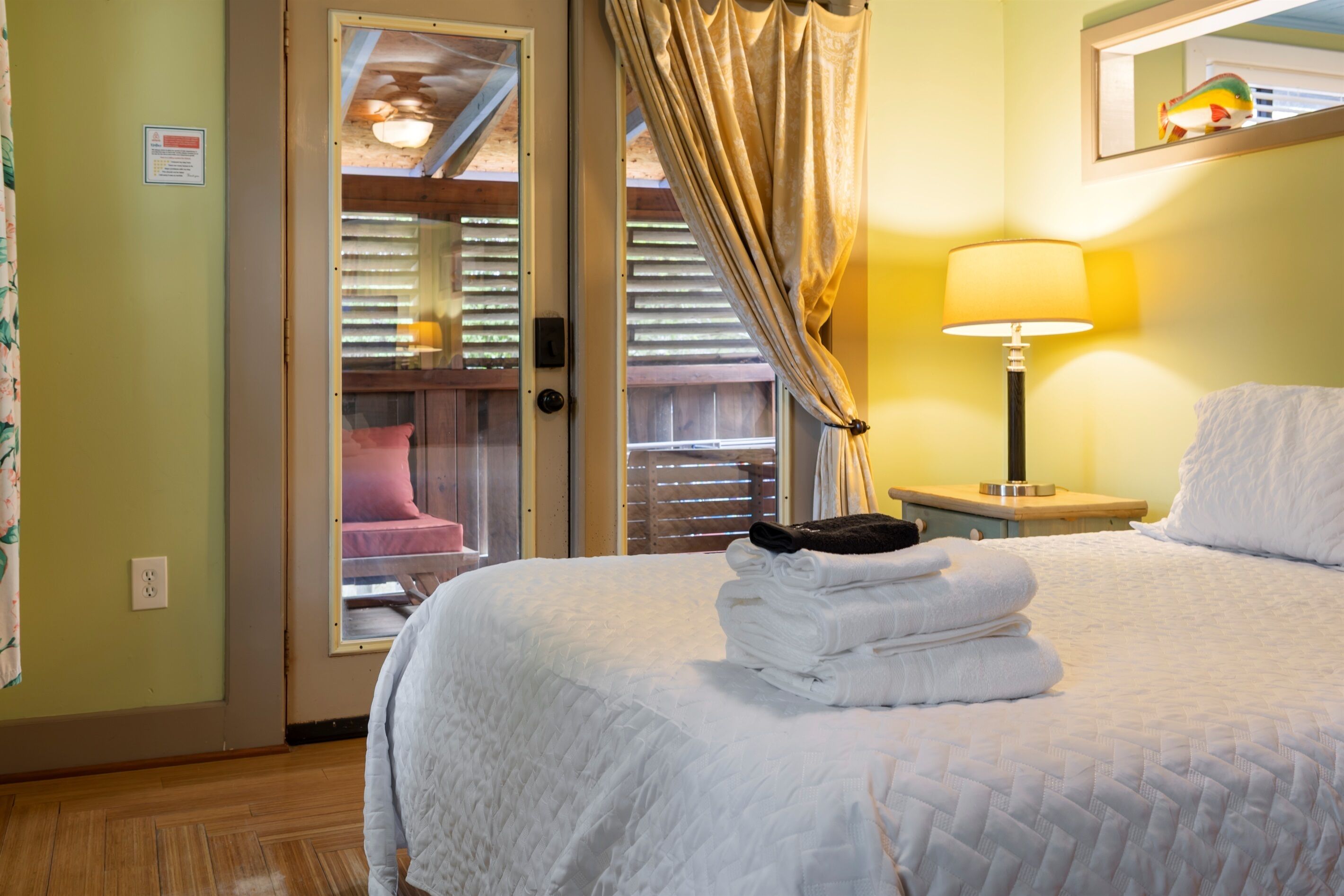 1 chambre, fer et planche à repasser, Wi-Fi gratuit, draps fournis